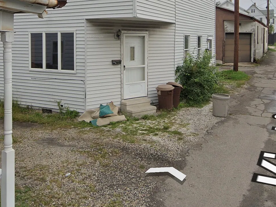 437 Birch St #1
