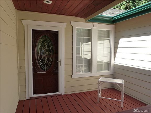 3rd image of 8 Inglewood Pl