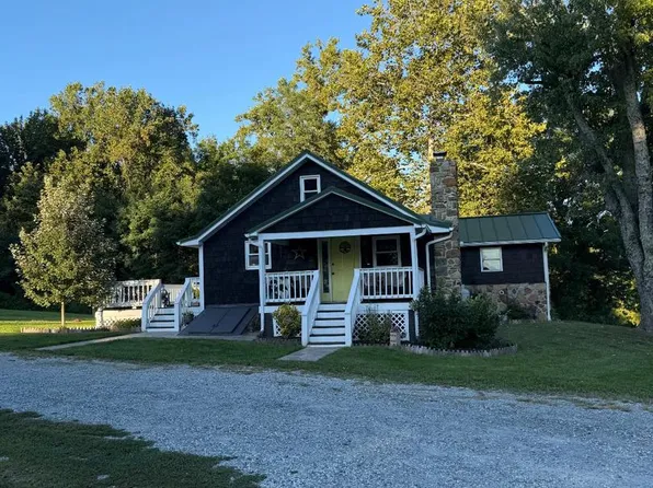 17601 Sunshine Trl, Sabillasville, MD 21780