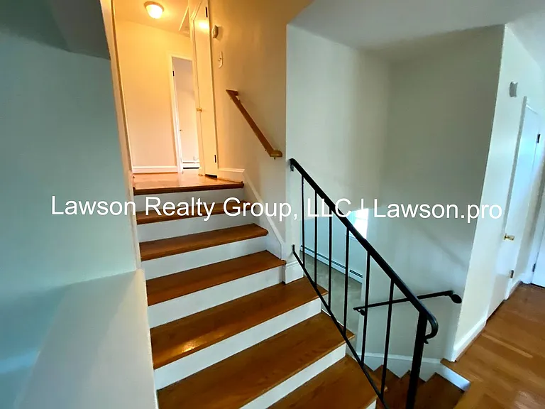 1706 Glendon Rd — Photo 6