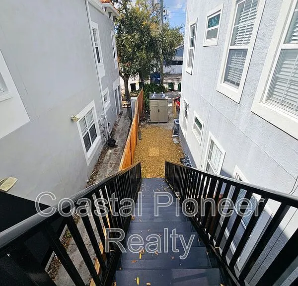 209 S Westland Ave #D — Photo 26