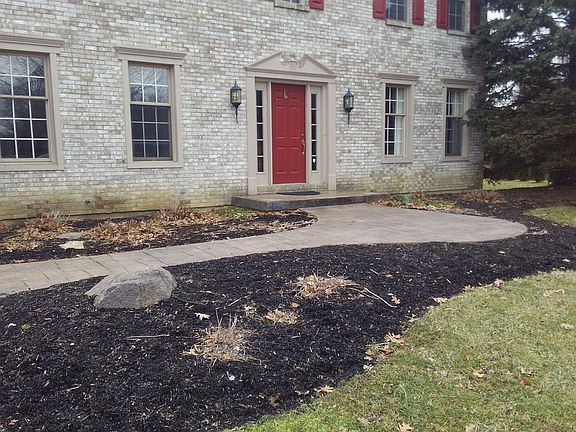 3rd image of 10771 Countrywalk Ct