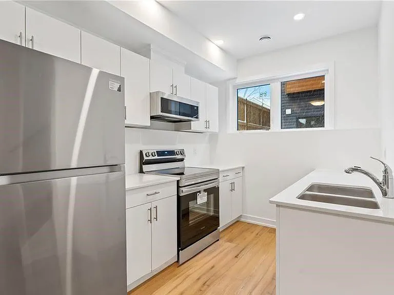 781 Clare Ave #214 — Photo 5