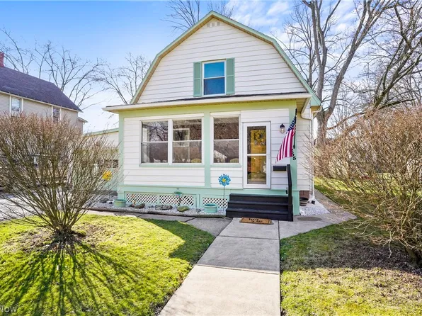 255 W Virginia Ave, Sebring, OH 44672