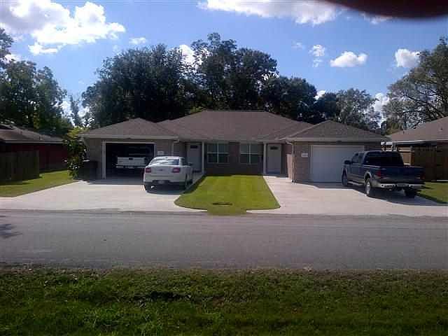 1st image of 220 N 1st St