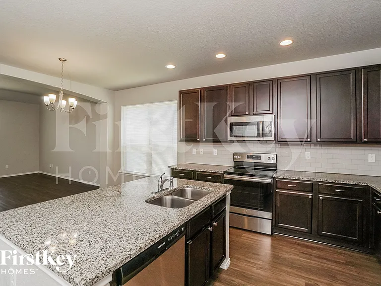 5702 Acacia Farm — Photo 5