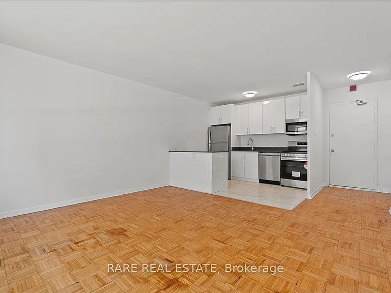 3111 Eglinton Ave E #102 — Photo 7