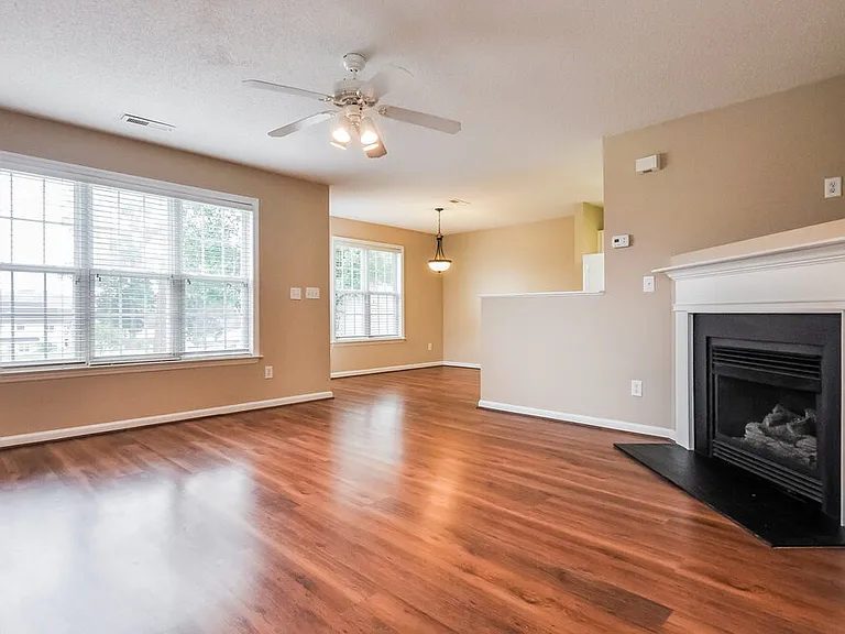 2232 Castle Pines Dr — Photo 4