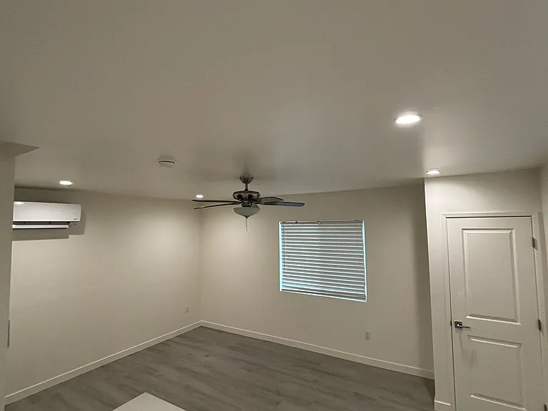 548 Barbara Ave — Photo 5