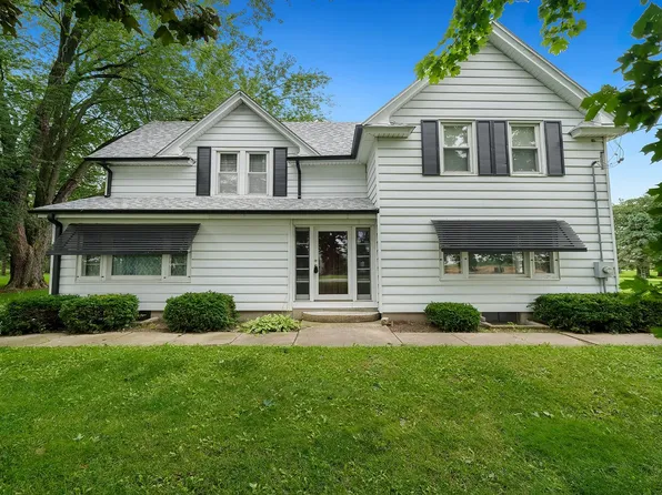8540 Manchester Rd, Capron, IL 61012