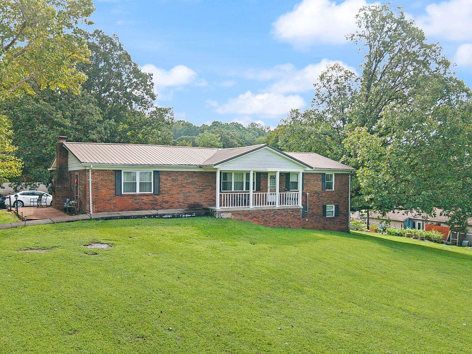 1st image of 701 Whitaker Ln