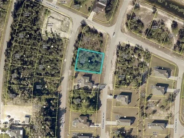 341 Parkdale Blvd, Lehigh Acres, FL 33974
