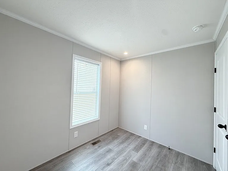 29800 Guilford Cir #256 — Photo 14