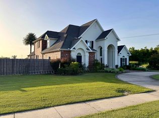 400 Renwick Blvd, Berwick, LA 70342