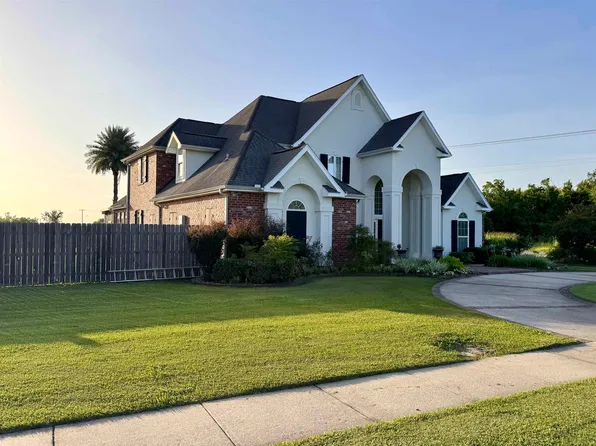 400 Renwick Blvd, Berwick, LA 70342
