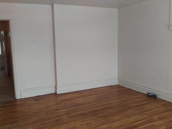 4th image of 648 S 400 E
