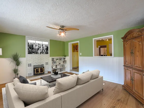1013 Quincy St SE, Albuquerque, NM 87108