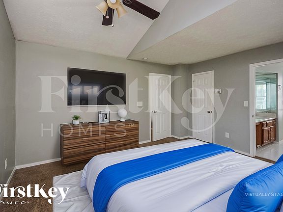 4th image of 1240 Woodstream Dr