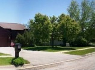 1872 Raincloud Dr, Rockford, IL