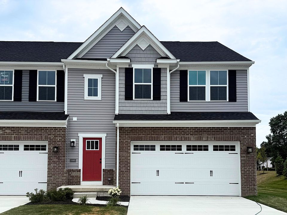 Rosecliff w Finished Rec Room or Rear Deck