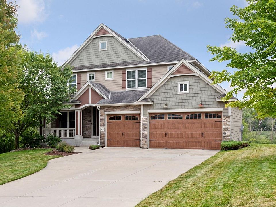 1st image of 906 Woodland Dr