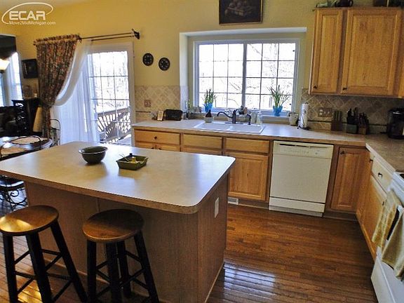 5th image of 6156 Somerset Ct