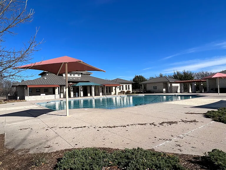 569 W Kara Dr — Photo 29