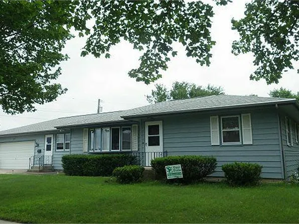 2207 N 28th St, Fort Dodge, IA 50501