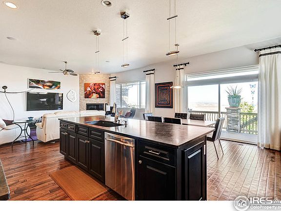 Gorgeous Open Kitchen