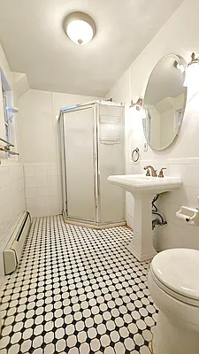 Rented by Oxford Property Group | media 6