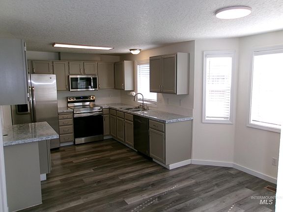 5th image of 2807 Laurel Way