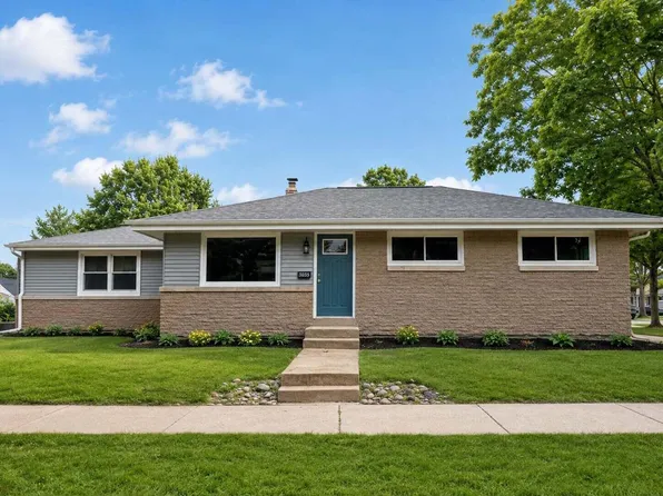 8035 W Warnimont AVENUE, Milwaukee, WI 53220