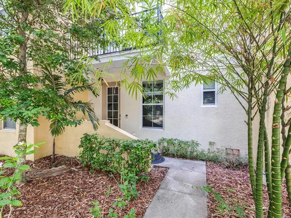 962 Sombra St, Tampa, FL 33619