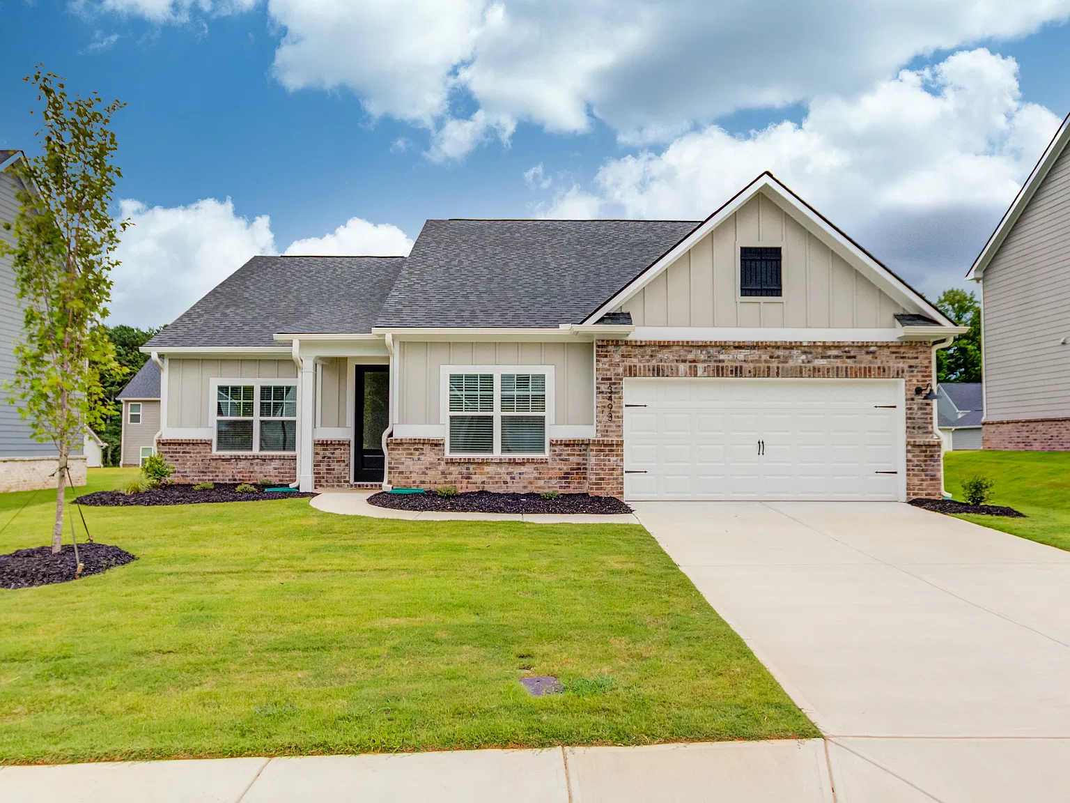 4 bed, 2229 sqft, $2,350 — Photo 1