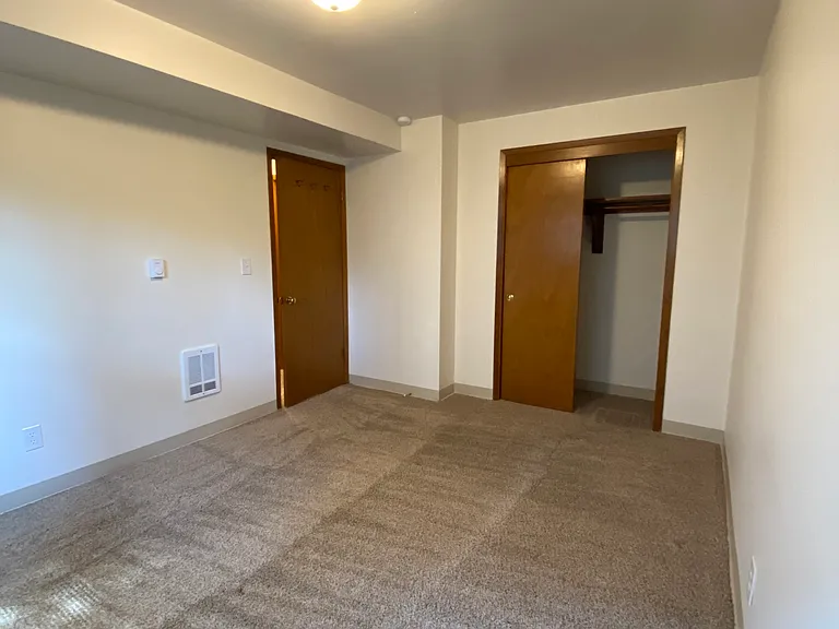 4603 40th Ave NE #1/2 — Photo 10