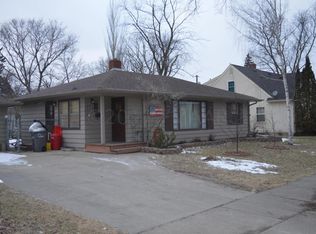 1409 5th St S, Moorhead, MN 56560