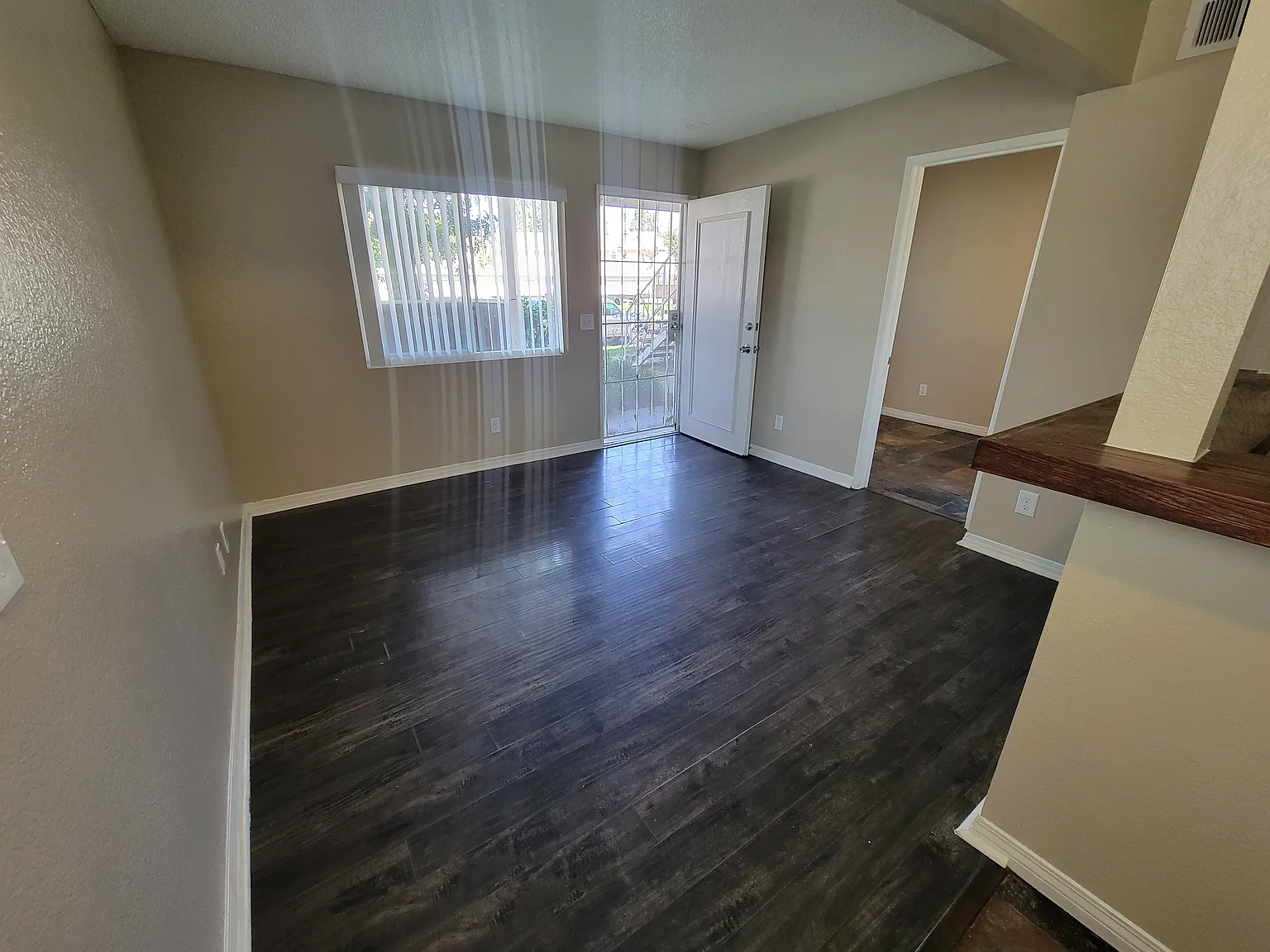 1 bed, 400 sqft, $1,700 — Photo 3