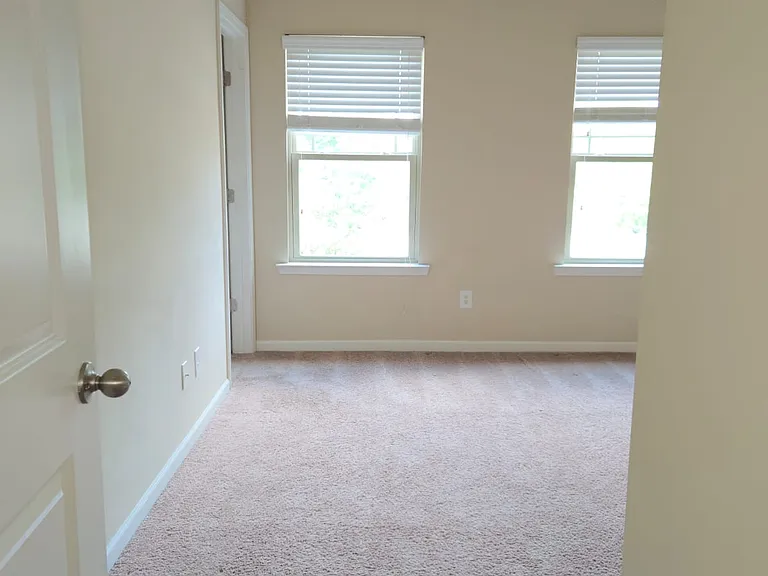 3524 Castleberry Village Cir — Photo 14