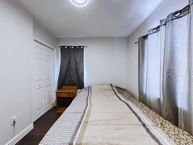 200 Waterloo Ave #2 — Photo 19