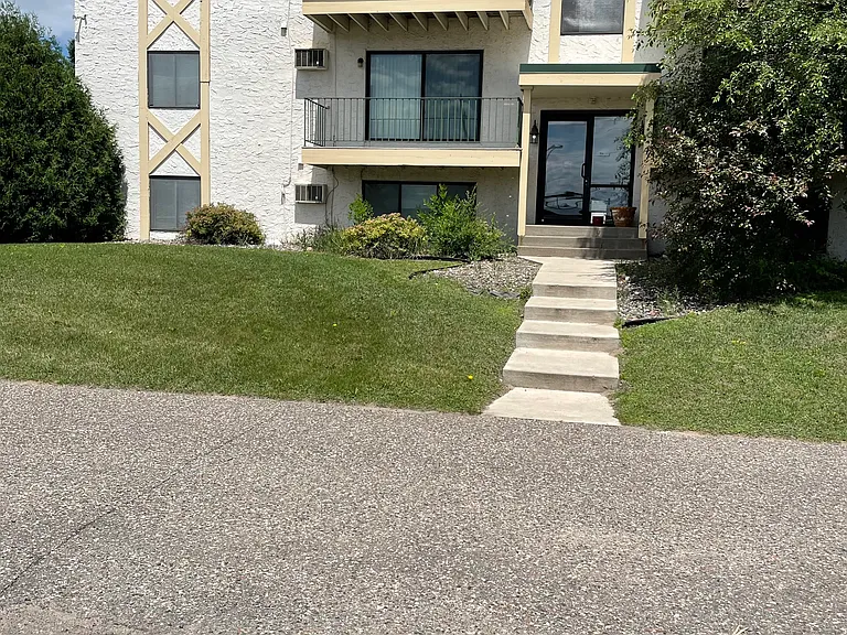 Pineview Estates — Photo 22