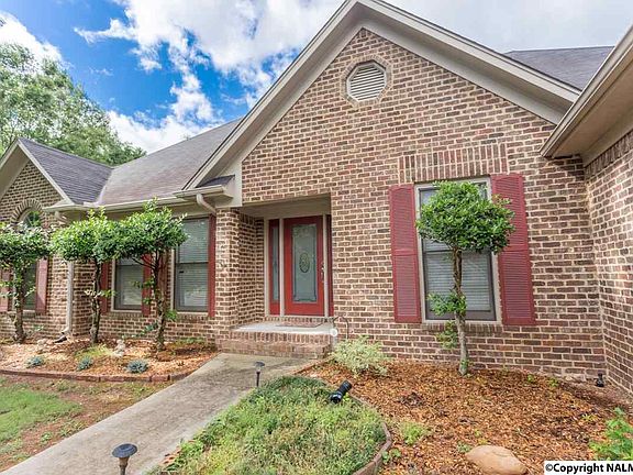 3rd image of 123 Antebellum Dr