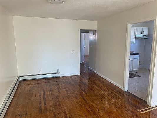 4th image of 10569 Flatlands 4 St Floor 2