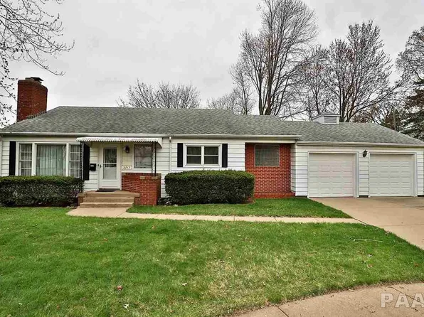 3217 N Linnhill Ct, Peoria, IL 61604