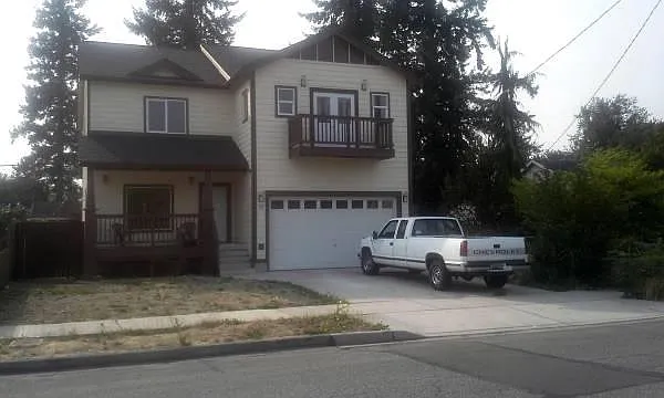 330 S Olympic Ave