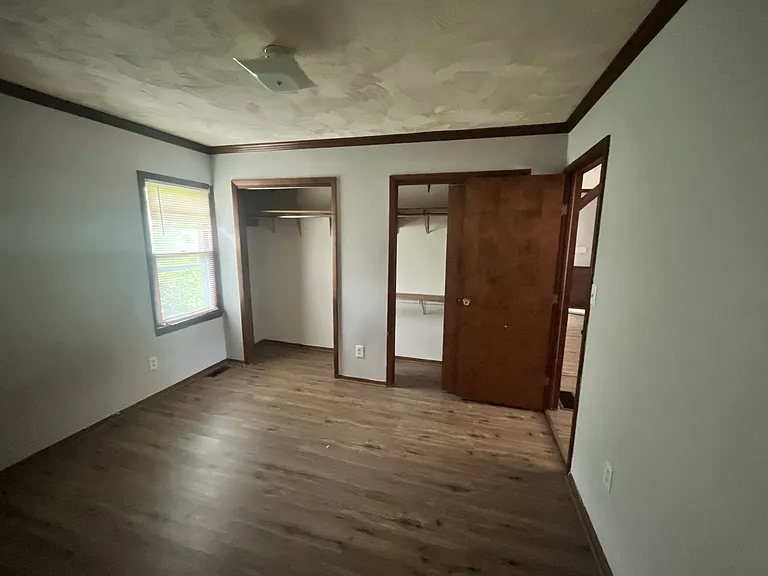 1512 Wallace Ave — Photo 9