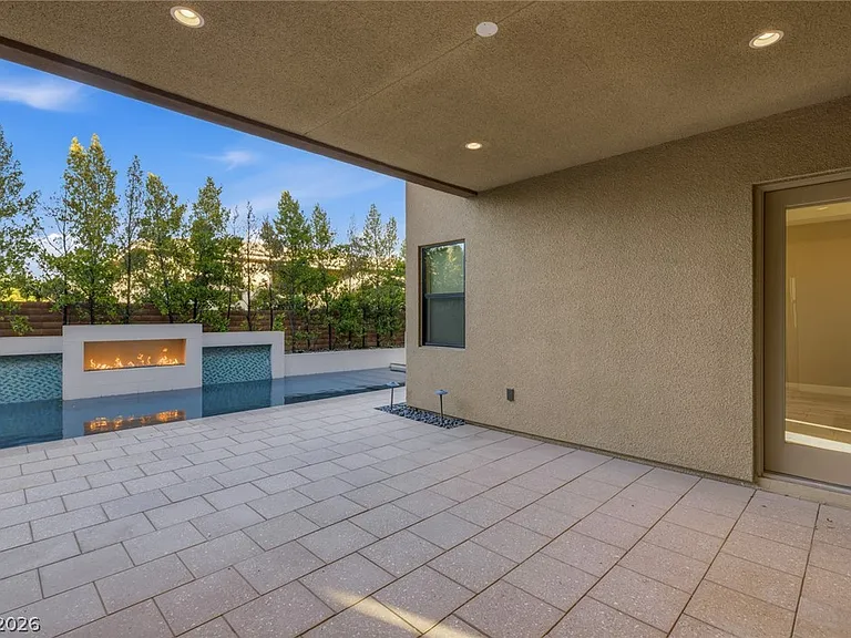64 Grey Feather Dr — Photo 49