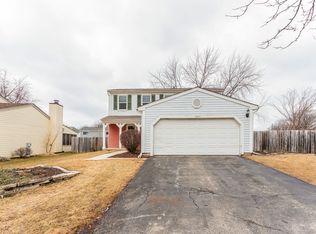 1684 Trafalgar Ln, Aurora, IL 60504