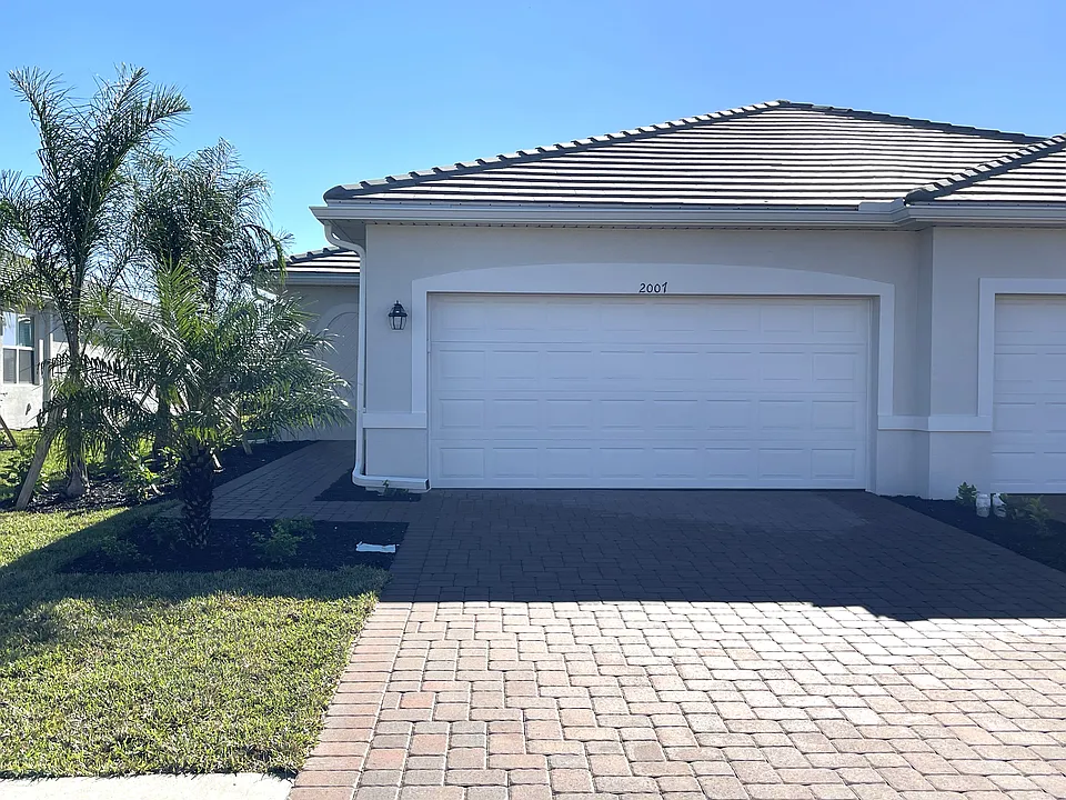 2007 Fairmont Ln