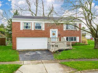 306 Farnsworth Dr, Dayton, OH 45449