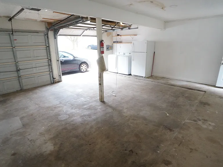 1742 Timberwood Dr — Photo 11